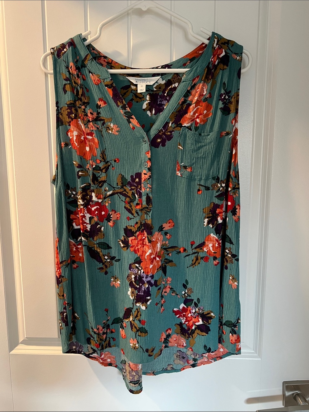 Market & Spruce Teal Floral Sleeveless V-Neck Tank